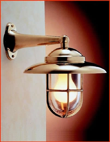Picture of Side-Arm wall light with grille
