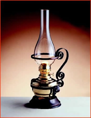 Picture of Portable oil table lamp - overall height 400mm