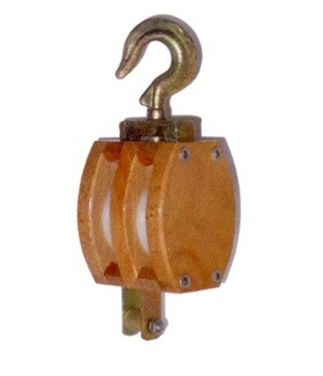 Picture of Wood double block with swivel hook
